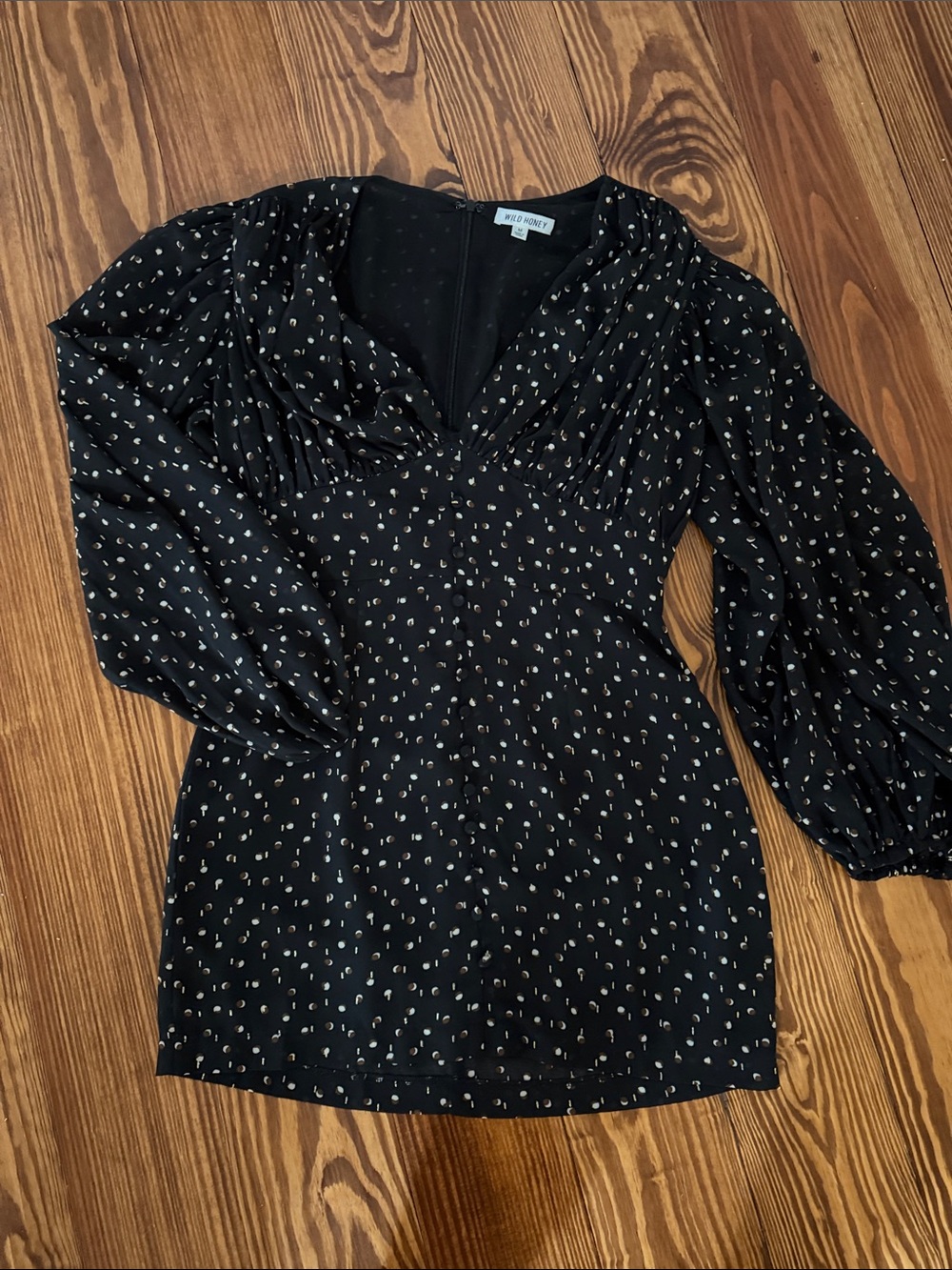 Wild Honey Black V-Neck Long Sleeve Tunic Dot Print